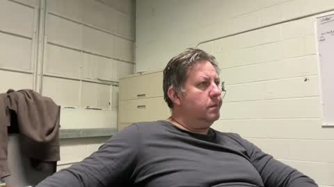 treborinthesky online show from November 2025 11:43:02 PM