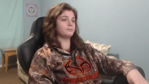 Snapshot of treejeanne chatting on December 2024 08:08:01 PM TreeJeanne online show from December 2024 08:08:01 PM