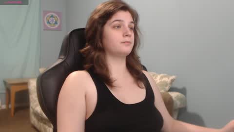 Snapshot of treejeanne chatting on December 2024 05:10:02 PM TreeJeanne online show from December 2024 05:10:02 PM