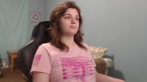 Snapshot of treejeanne chatting on December 2024 01:43:02 PM TreeJeanne online show from December 2024 01:43:02 PM