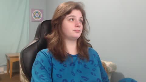 Snapshot of treejeanne chatting on February 2025 02:40:01 AM TreeJeanne online show from February 2025 02:40:01 AM