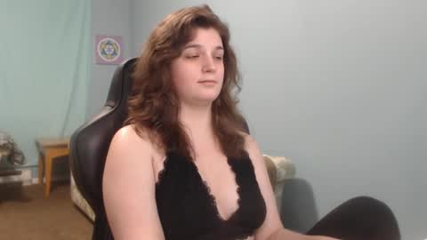 Snapshot of treejeanne chatting on February 2025 01:10:01 PM TreeJeanne online show from February 2025 01:10:01 PM