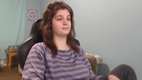 Snapshot of treejeanne chatting on February 2025 01:03:01 PM TreeJeanne online show from February 2025 01:03:01 PM