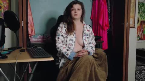 Snapshot of treejeanne chatting on September 2025 03:41:01 AM TreeJeanne online show from September 2025 03:41:01 AM