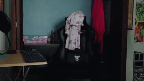 Snapshot of treejeanne chatting on September 2025 10:34:01 PM TreeJeanne online show from September 2025 10:34:01 PM