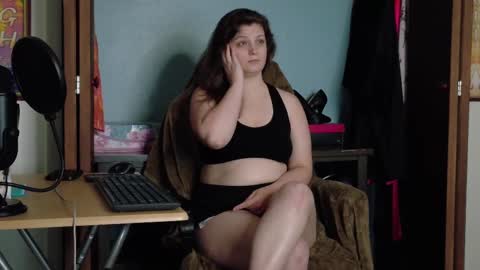 Snapshot of treejeanne chatting on September 2025 02:04:02 AM TreeJeanne online show from September 2025 02:04:02 AM