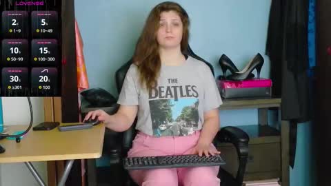 Snapshot of treejeanne chatting on October 2025 05:44:02 PM TreeJeanne online show from October 2025 05:44:02 PM