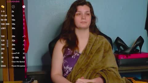 Snapshot of treejeanne chatting on November 2025 01:05:01 AM TreeJeanne online show from November 2025 01:05:01 AM