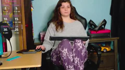 Snapshot of treejeanne chatting on November 2025 01:15:02 AM TreeJeanne online show from November 2025 01:15:02 AM