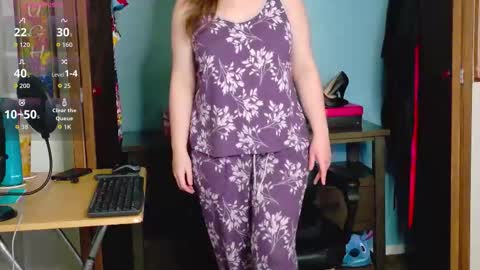 Snapshot of treejeanne chatting on November 2025 02:23:02 AM TreeJeanne online show from November 2025 02:23:02 AM