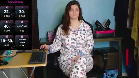 Snapshot of treejeanne chatting on November 2025 02:54:01 AM TreeJeanne online show from November 2025 02:54:01 AM