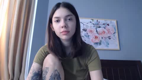 Snapshot of treezyny chatting on March 2025 02:30:02 AM Sarah And Jon online show from March 2025 02:30:02 AM
