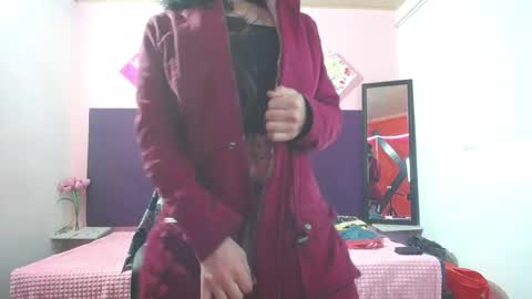 Treisy online show from March 2026 12:44:02 PM