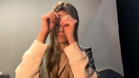 Alice online show from October 2025 07:11:02 PM