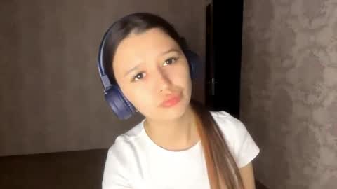 Bella online show from March 2026 05:24:02 PM