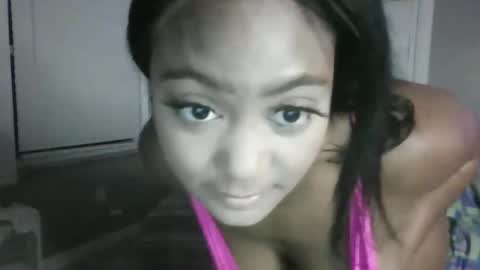 Snapshot of treyway1090 chatting on June 2026 09:41:02 AM treyway1090 online show from June 2026 09:41:02 AM