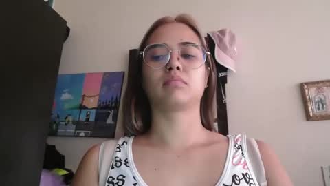 triana_bell online show from March 2026 05:53:01 PM