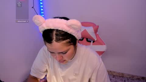 Snapshot of trianna_sweet chatting on February 2026 03:23:01 PM trianna_sweet online show from February 2026 03:23:01 PM