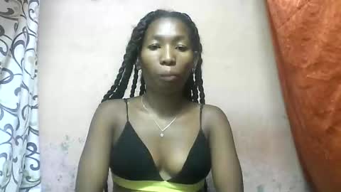 tricia9794 online show from April 2026 04:15:01 PM