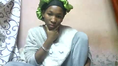 tricia9794 online show from April 2026 09:51:02 AM