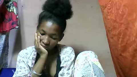 tricia9794 online show from April 2026 06:13:01 AM