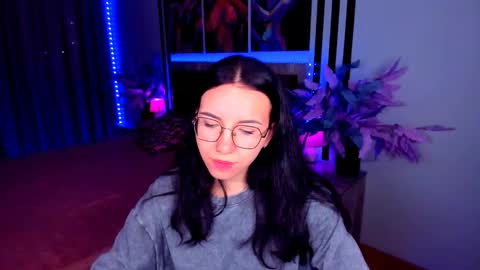 Snapshot of triciadaisy chatting on May 2026 02:50:02 AM TriciaDaisy online show from May 2026 02:50:02 AM