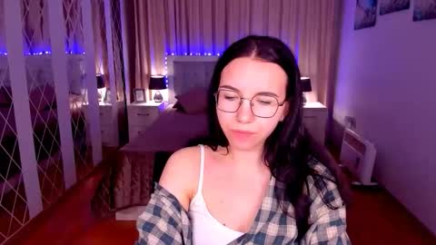 Snapshot of triciadaisy chatting on May 2026 03:36:02 AM TriciaDaisy online show from May 2026 03:36:02 AM