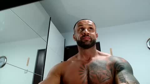 tridentmuscles online show from November 2025 01:17:02 PM