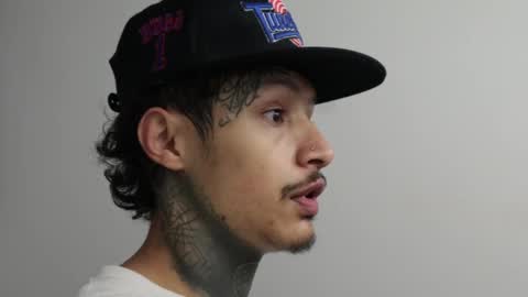 Snapshot of trieone chatting on February 2025 09:33:01 AM - trieone online show from February 2025 09:33:01 AM