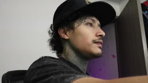 Snapshot of trieone chatting on October 2025 11:05:01 PM - trieone online show from October 2025 11:05:01 PM