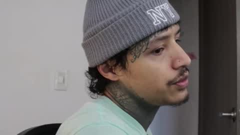 Snapshot of trieone chatting on December 2025 11:15:01 AM - trieone online show from December 2025 11:15:01 AM