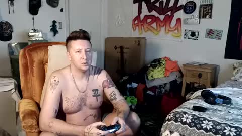 trillnonymau5 online show from December 2024 04:28:01 PM