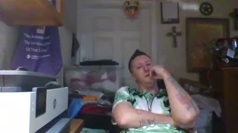 trillnonymau5 online show from February 2025 02:37:02 AM