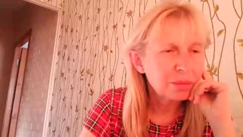 Snapshot of trinaadair chatting on November 2025 11:21:02 AM TrinaAdair online show from November 2025 11:21:02 AM