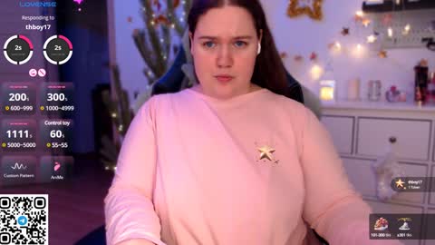 Snapshot of trinititi chatting on December 2024 06:20:01 PM Tina online show from December 2024 06:20:01 PM