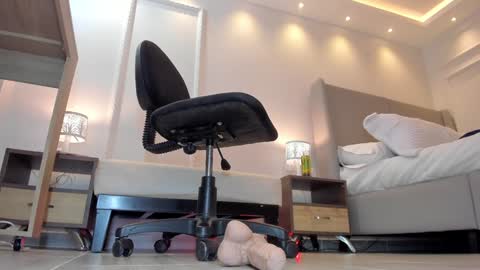 Snapshot of trinitixx chatting on December 2024 08:55:02 PM Triny online show from December 2024 08:55:02 PM