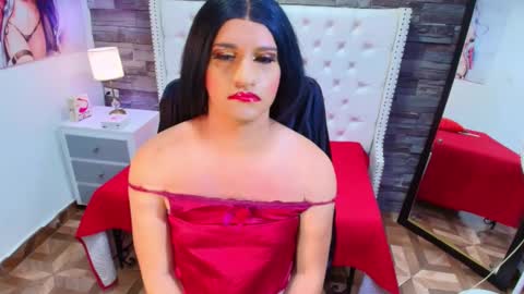 Snapshot of trinity_tsx chatting on September 2025 05:27:01 PM SOFIA online show from September 2025 05:27:01 PM