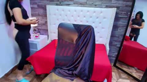 Snapshot of trinity_tsx chatting on September 2025 07:35:02 AM SOFIA online show from September 2025 07:35:02 AM