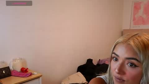 Snapshot of trinitych_ chatting on June 2026 02:41:02 PM trinitych_ online show from June 2026 02:41:02 PM