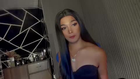 Ms Ella online show from March 2025 02:56:02 PM