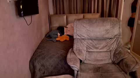 tripleprinces online show from February 2026 05:05:02 PM