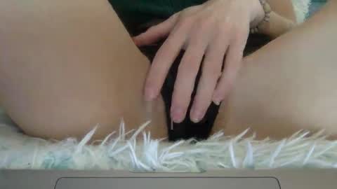 trippybb222 online show from February 2026 03:00:01 PM