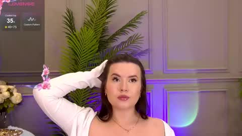 Snapshot of trisha_winslet chatting on March 2025 07:49:02 AM trisha_winslet online show from March 2025 07:49:02 AM