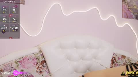 Snapshot of triss_moon chatting on January 2025 06:01:01 AM Triss online show from January 2025 06:01:01 AM