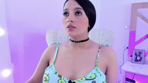 Snapshot of trissha_xk1 chatting on June 2026 03:24:01 PM Trissha online show from June 2026 03:24:01 PM