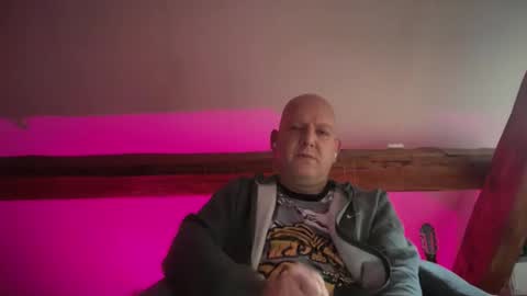 Triton online show from February 2026 03:00:02 PM