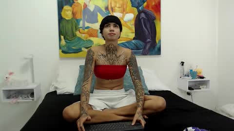 trixiandsuki online show from September 2025 08:10:01 PM