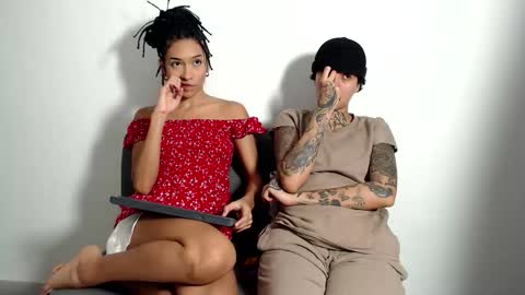 trixiandsuki online show from November 2025 02:44:01 AM