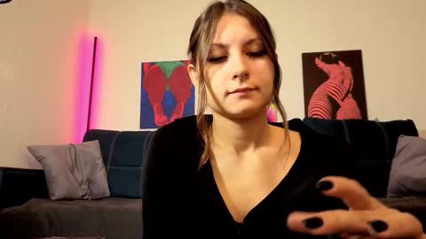 trixibell online show from September 2025 04:25:02 AM