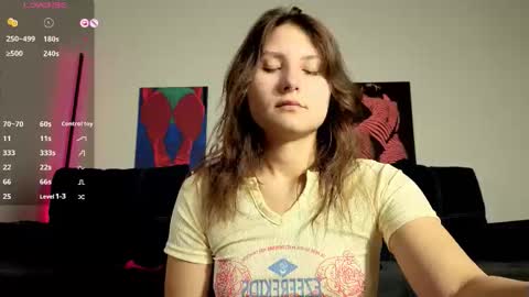 trixibell online show from October 2025 04:15:01 AM